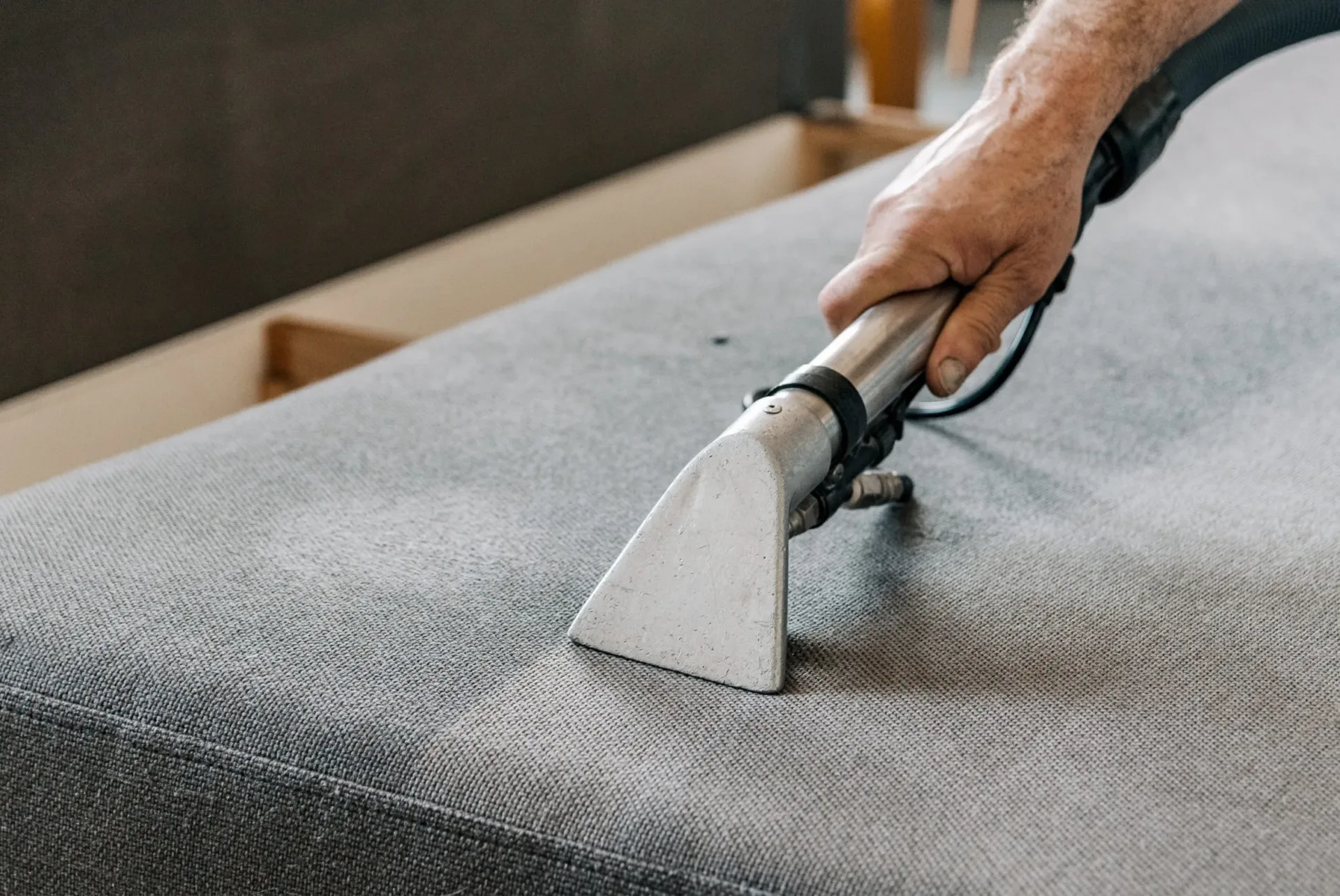 Upholstery Deep Cleaning Services in Lincoln Park Chicago